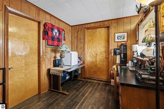 More Photos Of 1100 E Bay St, East Tawas Hotel For Sale