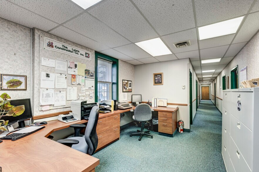 More Photos Of 1355 N Main St, Hampstead Office For Sale