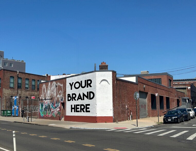 More Photos Of 14 Franklin St, Brooklyn Warehouse For Lease