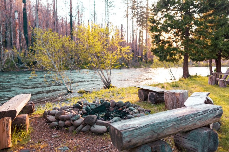 More Photos Of 49198 McKenzie Hwy, Vida Hospitality For Sale