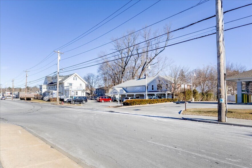 More Photos Of 21 Jackson St, Methuen Veterinarian Kennel For Sale