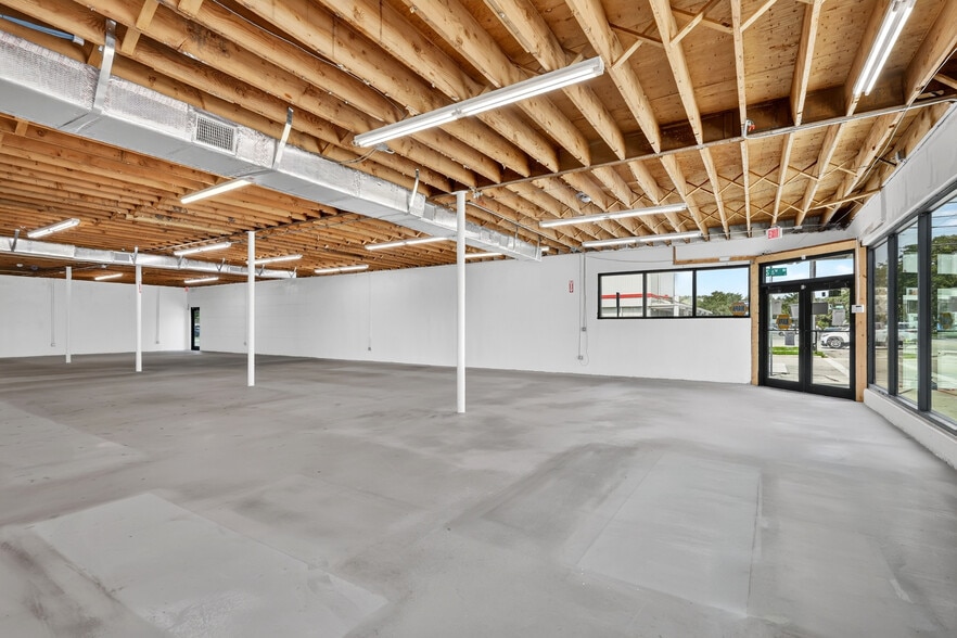 More Photos Of 519 Delaware Ave, Fort Pierce Warehouse For Sale