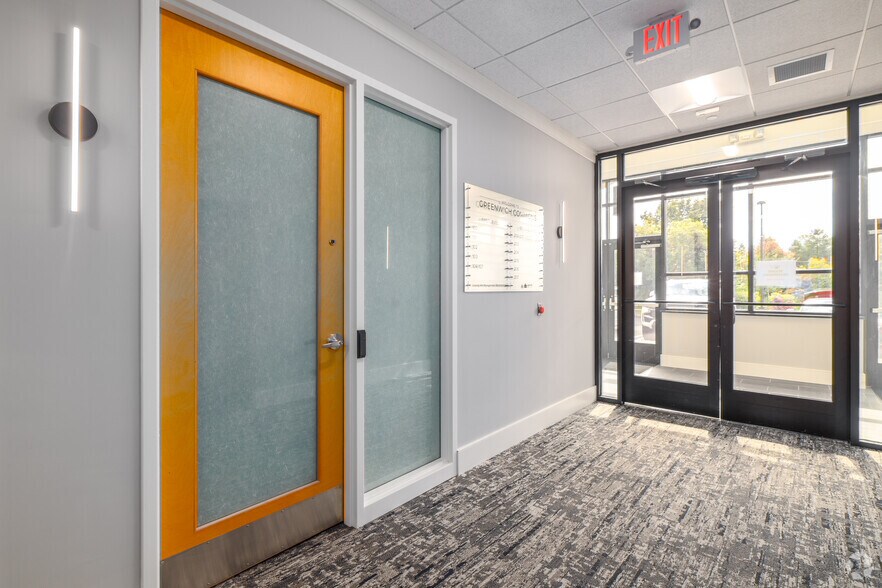 More Photos Of 1 Greenwich St, Stewartsville Medical For Lease