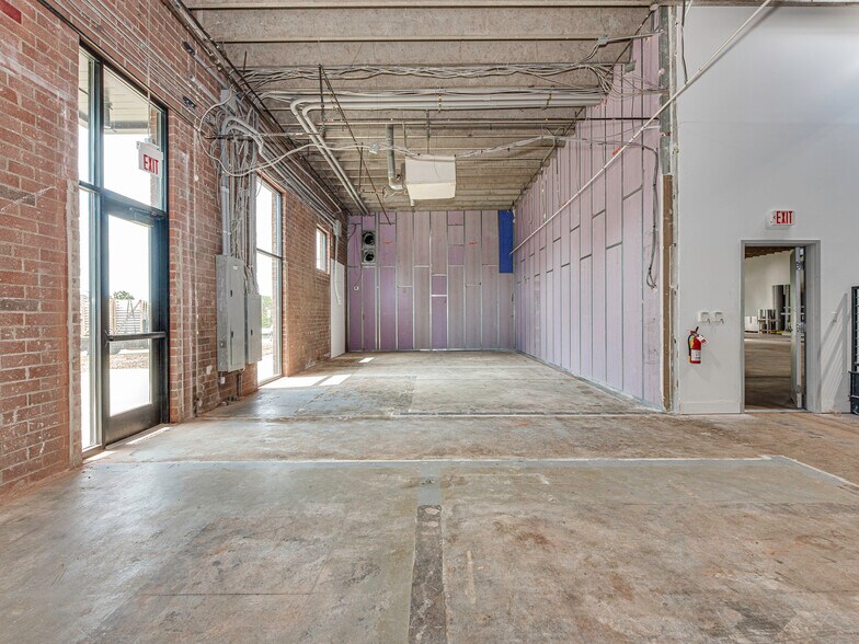 More Photos Of 227 Southside Dr, Charlotte Office For Lease