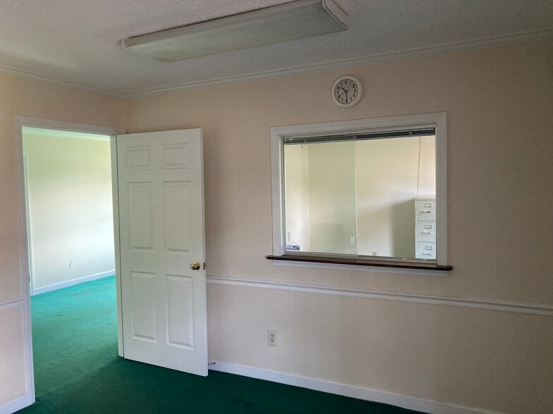 More Photos Of 128 E Garrison Blvd, Gastonia Medical For Lease