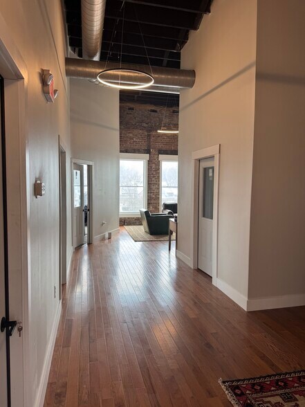 More Photos Of 301 W Main St, Abingdon Coworking Space