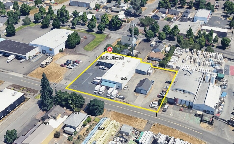 More Photos Of 1790 Front St NE, Salem Service For Lease