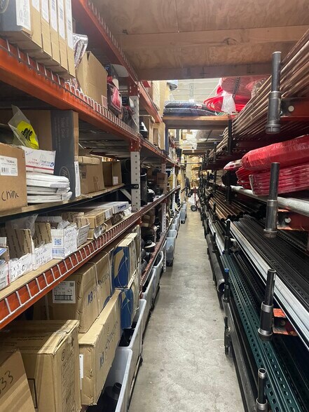 More Photos Of 544 39th St, Brooklyn Warehouse For Sale