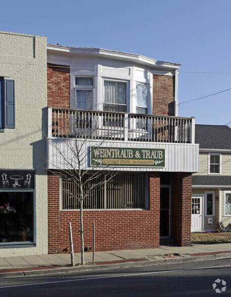 More Photos Of 37 E Main St, Oyster Bay Office Residential For Lease