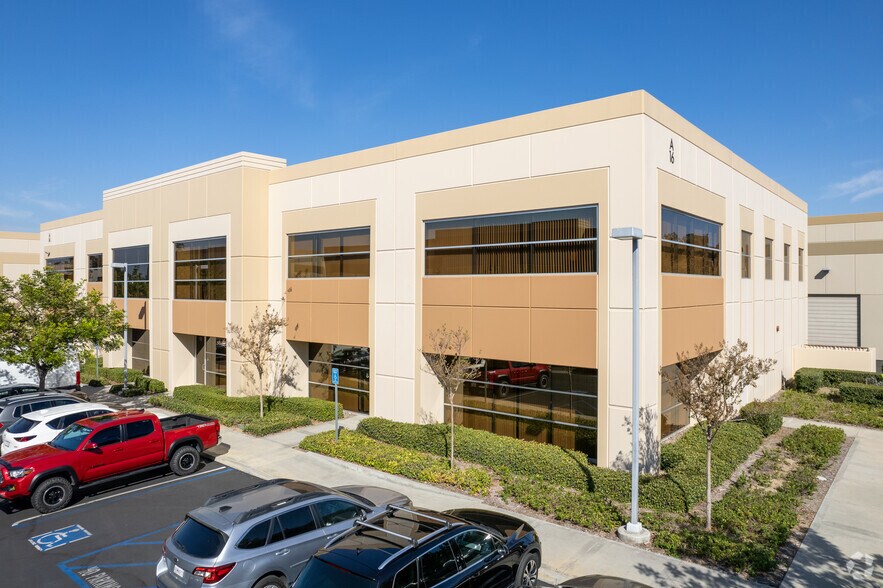 More Photos Of 8 Goodyear, Irvine Unknown For Lease