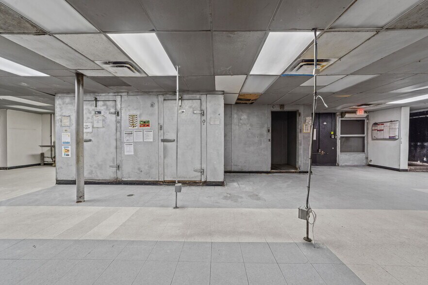 More Photos Of 607 S Main St, King Unknown For Lease