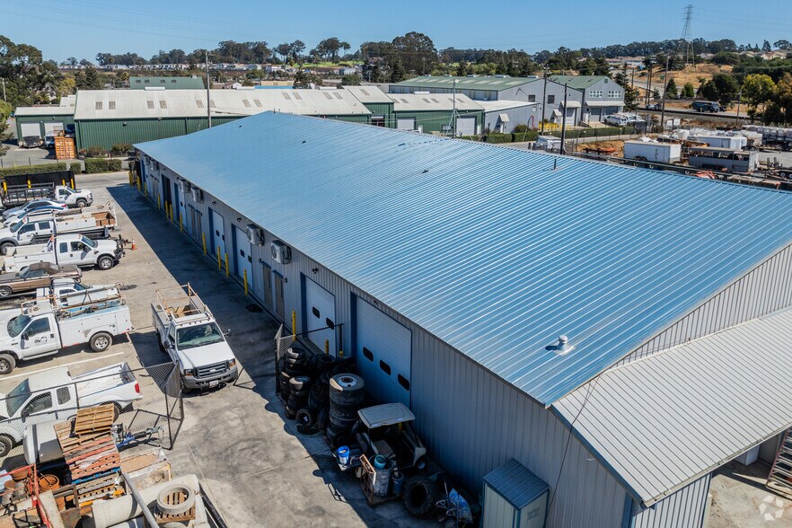 More Photos Of 3487 Collins Ave, Richmond Light Distribution For Lease