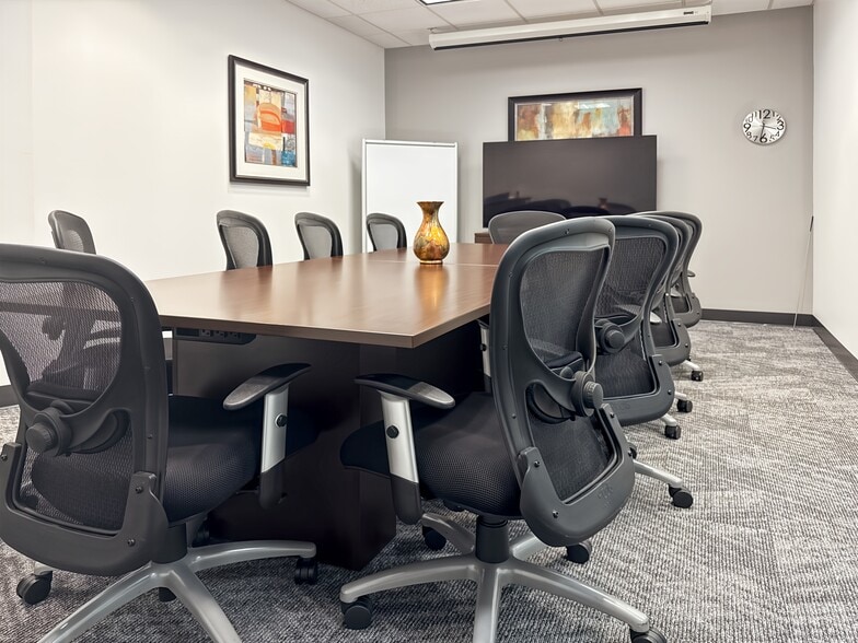 Primary Photo Of 2550 W Union Hills Dr, Phoenix Coworking Space