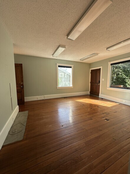 More Photos Of 93 Church St, Asheville Office For Lease