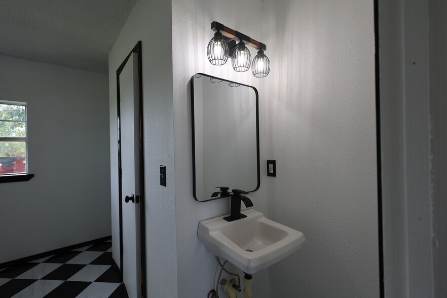 More Photos Of 25377 Welling rd, Welling Apartments For Sale