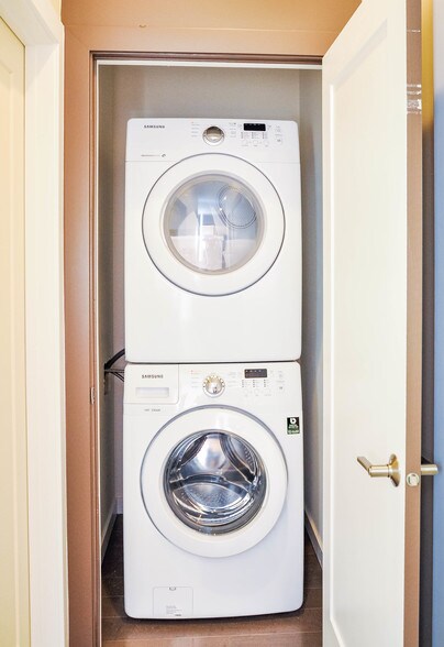 More Photos Of 223 Broadway Ave N, Rochester Office Residential For Sale