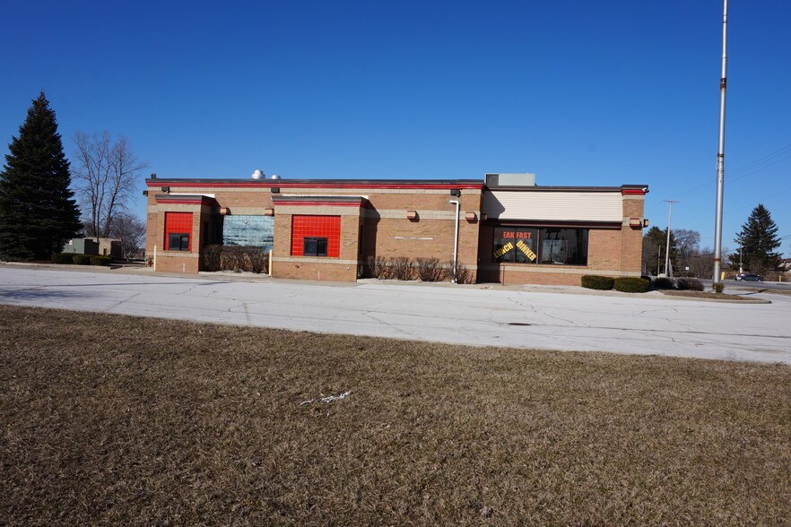 More Photos Of 3565 Libbey Rd, Perrysburg Fast Food For Lease