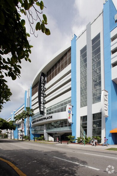 More Photos Of 3301 Coral Way, Miami Unknown For Lease