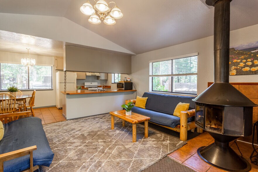 More Photos Of 500 Dodge Ridge Rd, Pinecrest Hotel For Sale