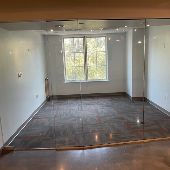 More Photos Of 444 W New England Ave, Winter Park Office For Lease
