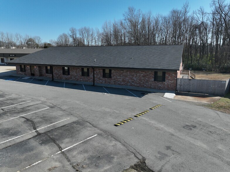 More Photos Of 501 S 1st St, Jacksonville Daycare Center For Lease