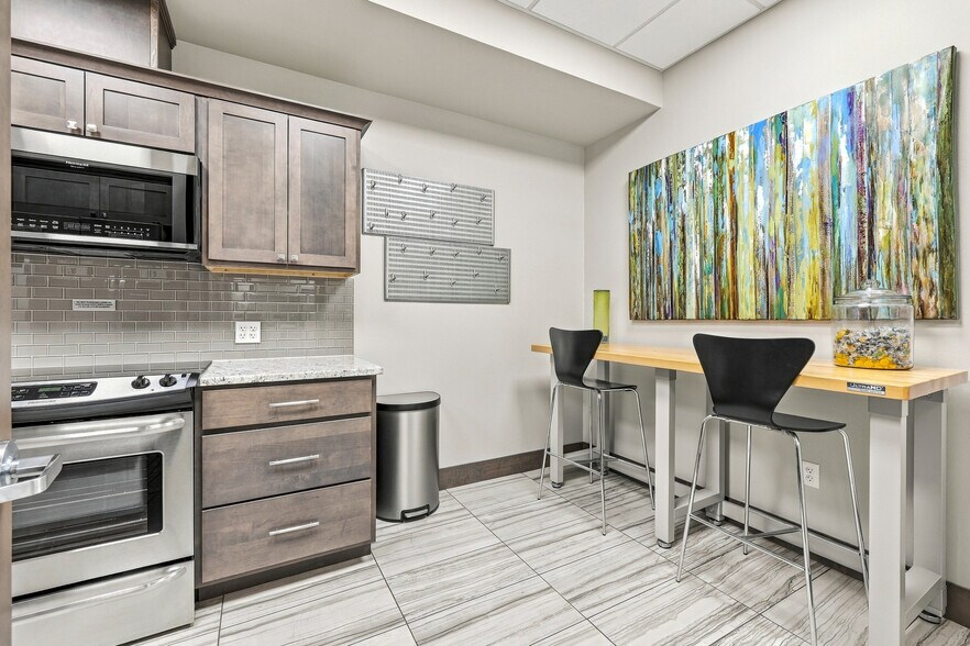 More Photos Of 1440 Battelle Blvd, Richland Manufacturing For Sale
