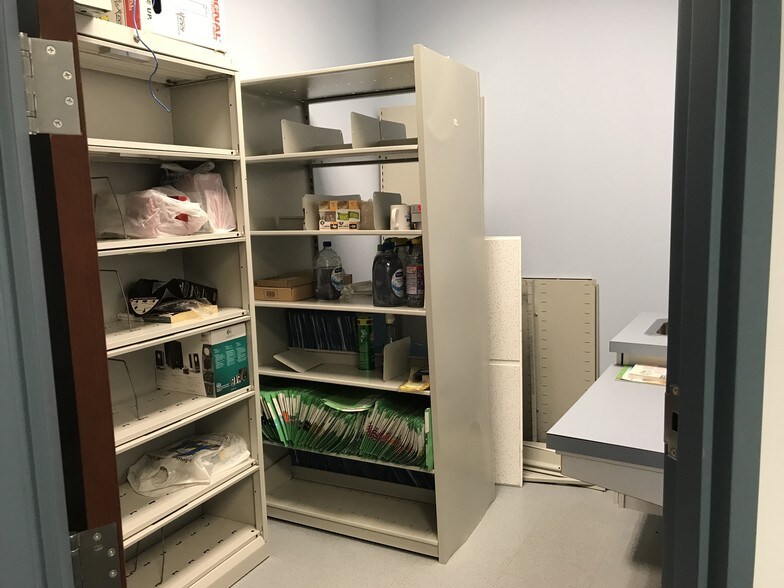 More Photos Of 28369 Davis Pky, Warrenville Office For Lease