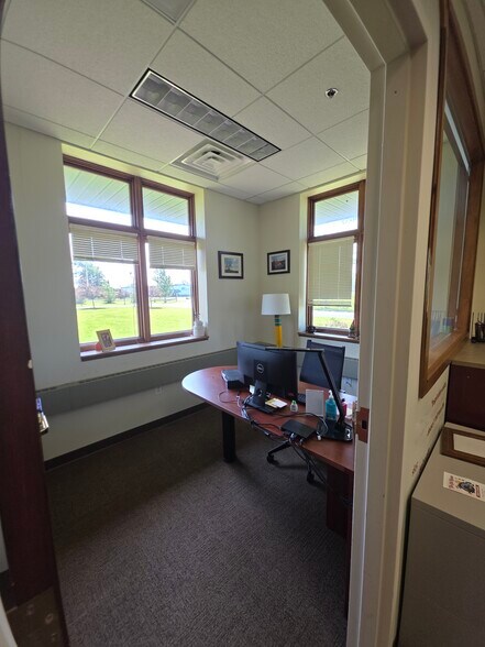 More Photos Of 4493 Walden Ave, Lancaster Office For Sale