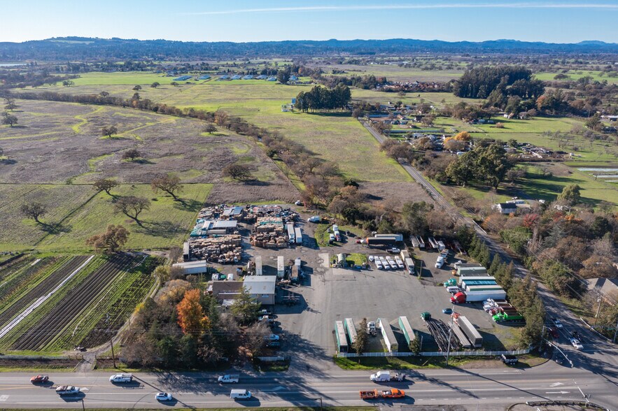 More Photos Of 3809 Stony Point Rd, Santa Rosa Service For Lease