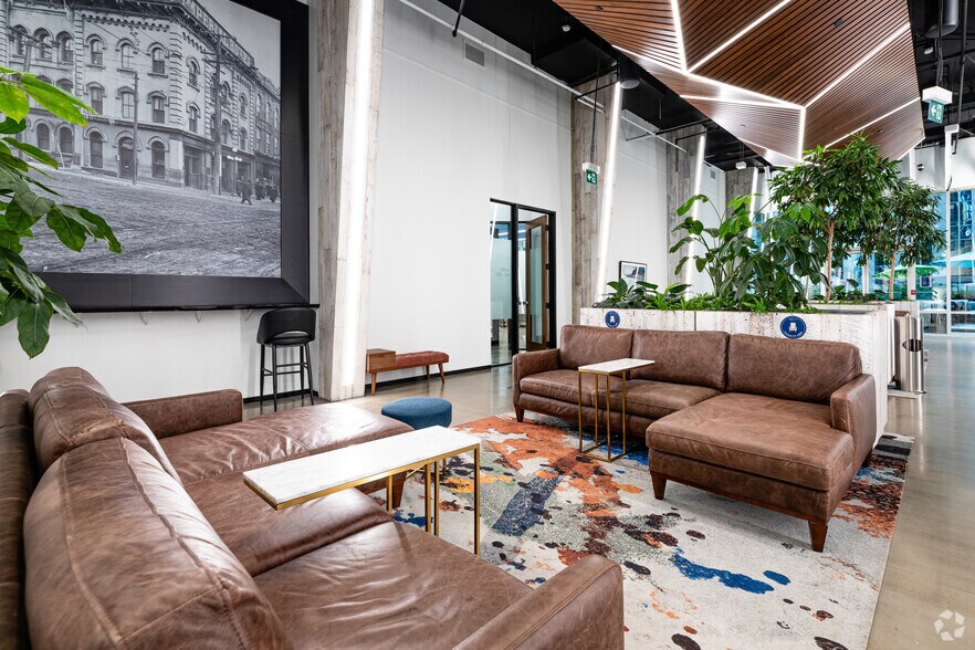 More Photos Of 150 King St W, Toronto Office For Lease