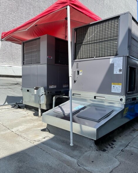 More Photos Of 809 N 2nd St, Philadelphia Storefront Retail Office For Sale