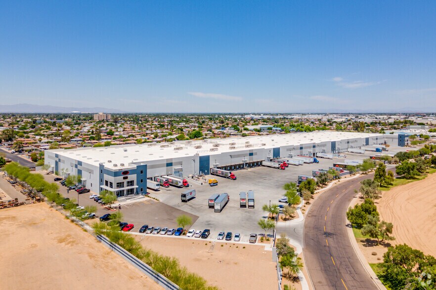 More Photos Of 4450 N 45th Ave, Phoenix Distribution For Lease