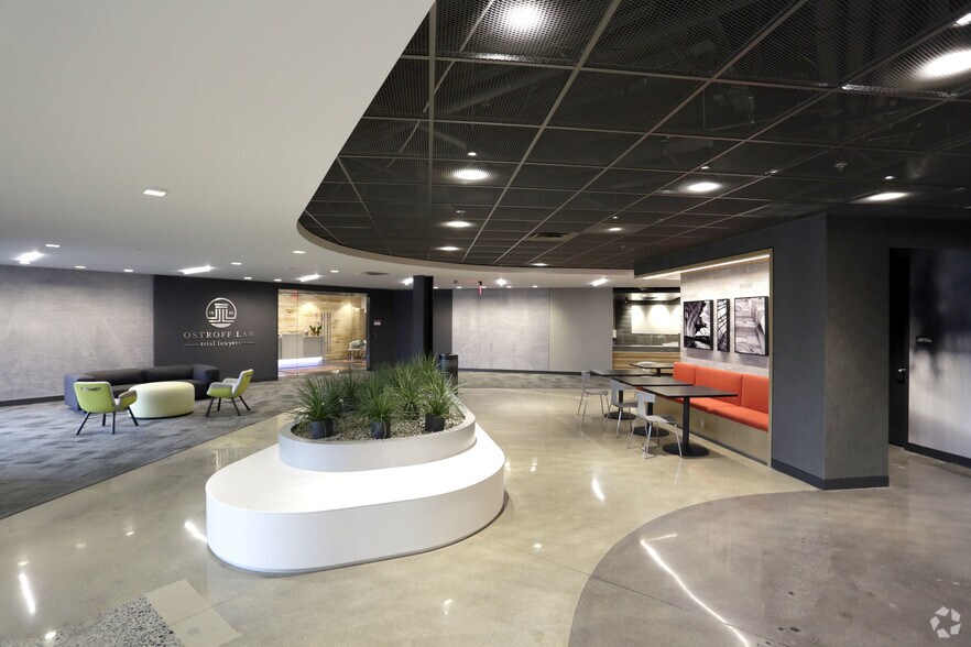 More Photos Of 518 Township Line Rd, Blue Bell Office For Lease