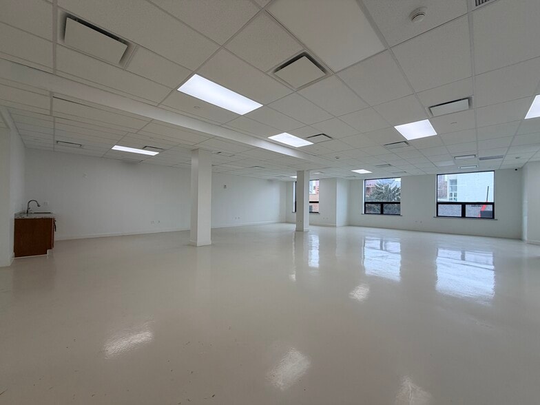 More Photos Of 306 Powers St, Brooklyn Office For Lease