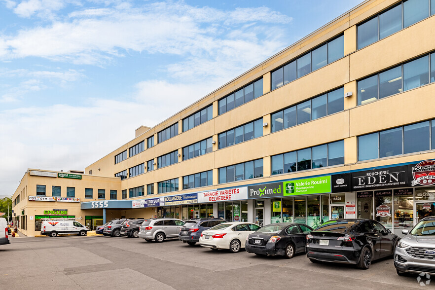 Primary Photo Of 5501-5579 Av Westminster, Cote-St-Luc Office For Lease