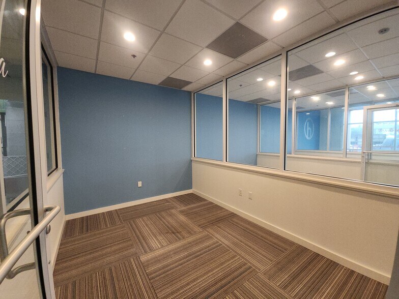 More Photos Of 320 1st St N, Jacksonville Beach Office Residential For Sale