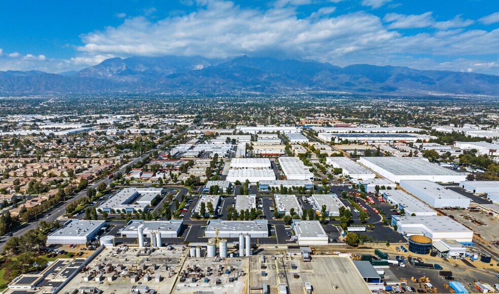 More Photos Of 9439 Archibald Ave, Rancho Cucamonga Unknown For Lease