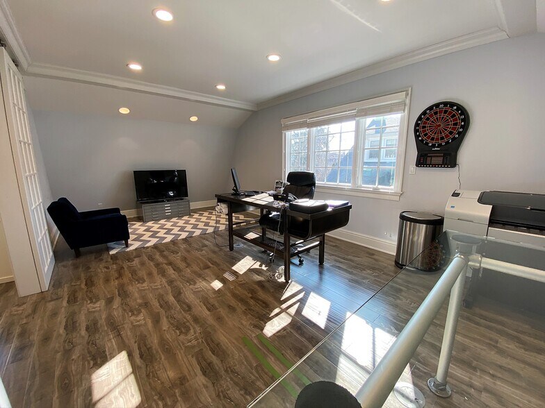 More Photos Of 215 River Road Ext, Cos Cob Office For Lease