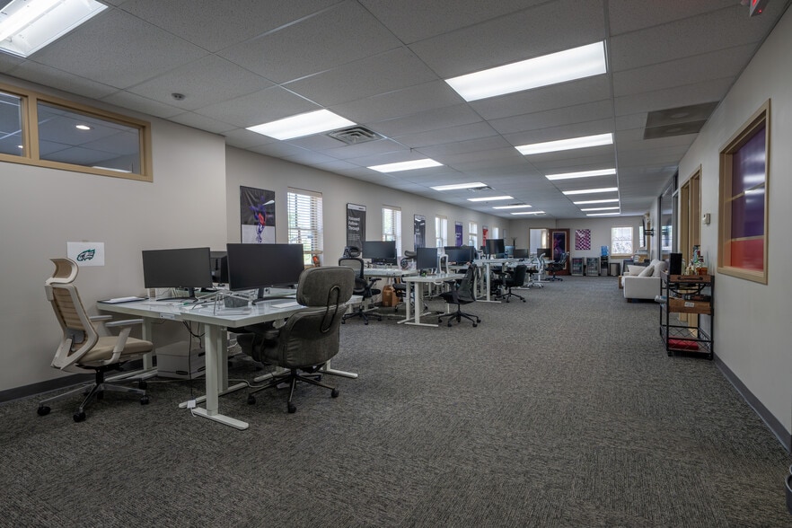 More Photos Of 55-65 W Bridge St, Dublin Storefront Retail Office For Sale