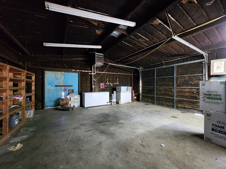 More Photos Of 108 Schertz Pky, Schertz Auto Repair For Sale