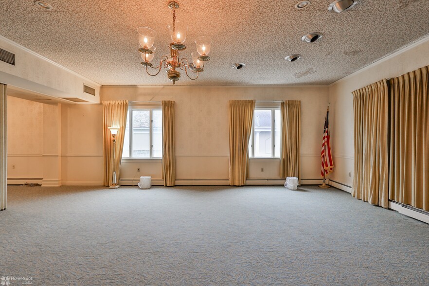 More Photos Of 1619 W Hamilton St, Allentown Funeral Home For Sale