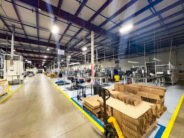 More Photos Of 101 E Industrial Blvd, Logansport Manufacturing For Sale