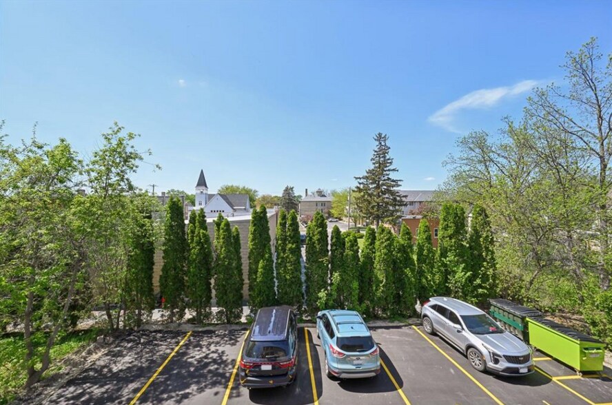 More Photos Of 108 N Main St, Edgerton Apartments For Sale