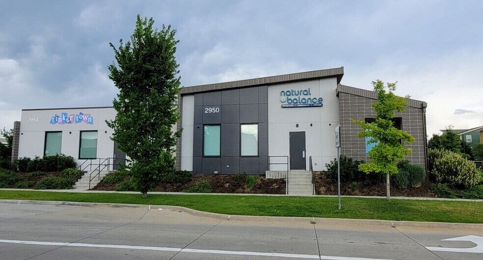 More Photos Of 2954 Havana St, Denver General Retail For Sale