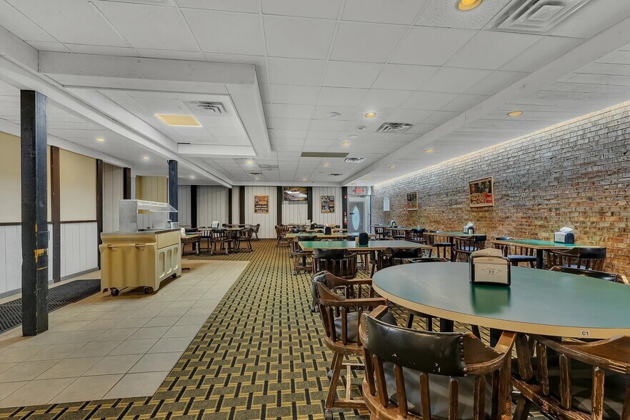More Photos Of 200 E State 28 Hwy, Morris Hospitality For Sale