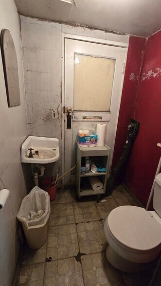 More Photos Of 311 W Broad St, New Bethlehem Specialty For Sale