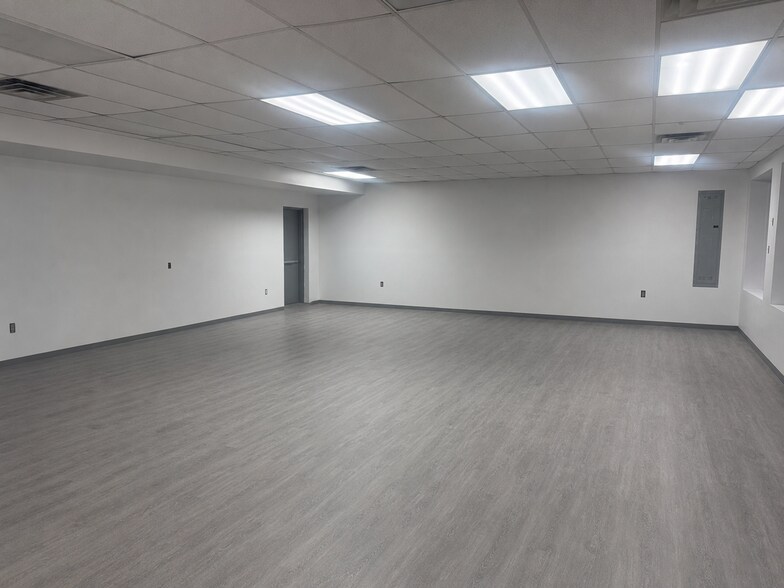 More Photos Of 118 Broadway, Lynbrook Storefront Retail Office For Lease