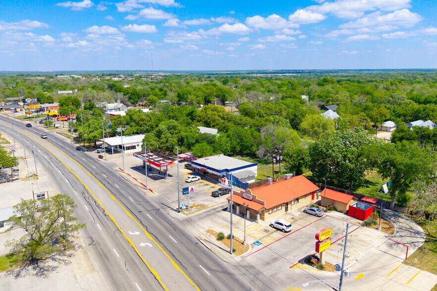 More Photos Of 725 S Brazos St, Lockhart Land For Sale