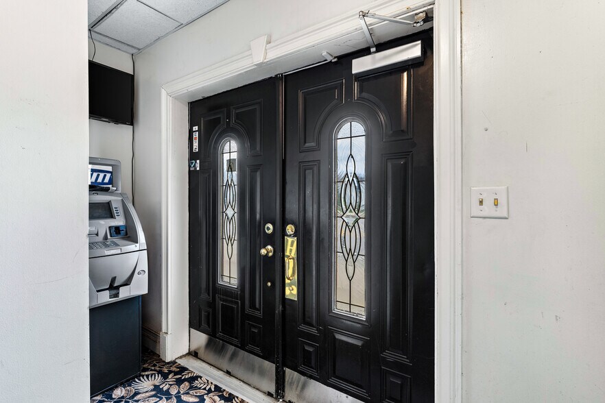 More Photos Of 2109 Pennsylvania Ave, Weirton Restaurant For Sale