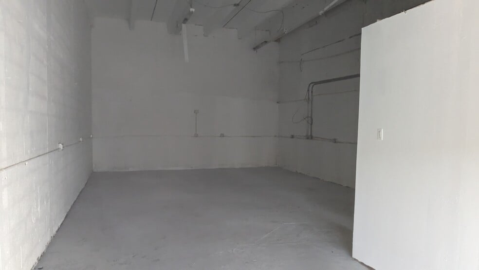 More Photos Of 4520 SW 71st Ave, Miami Warehouse For Lease